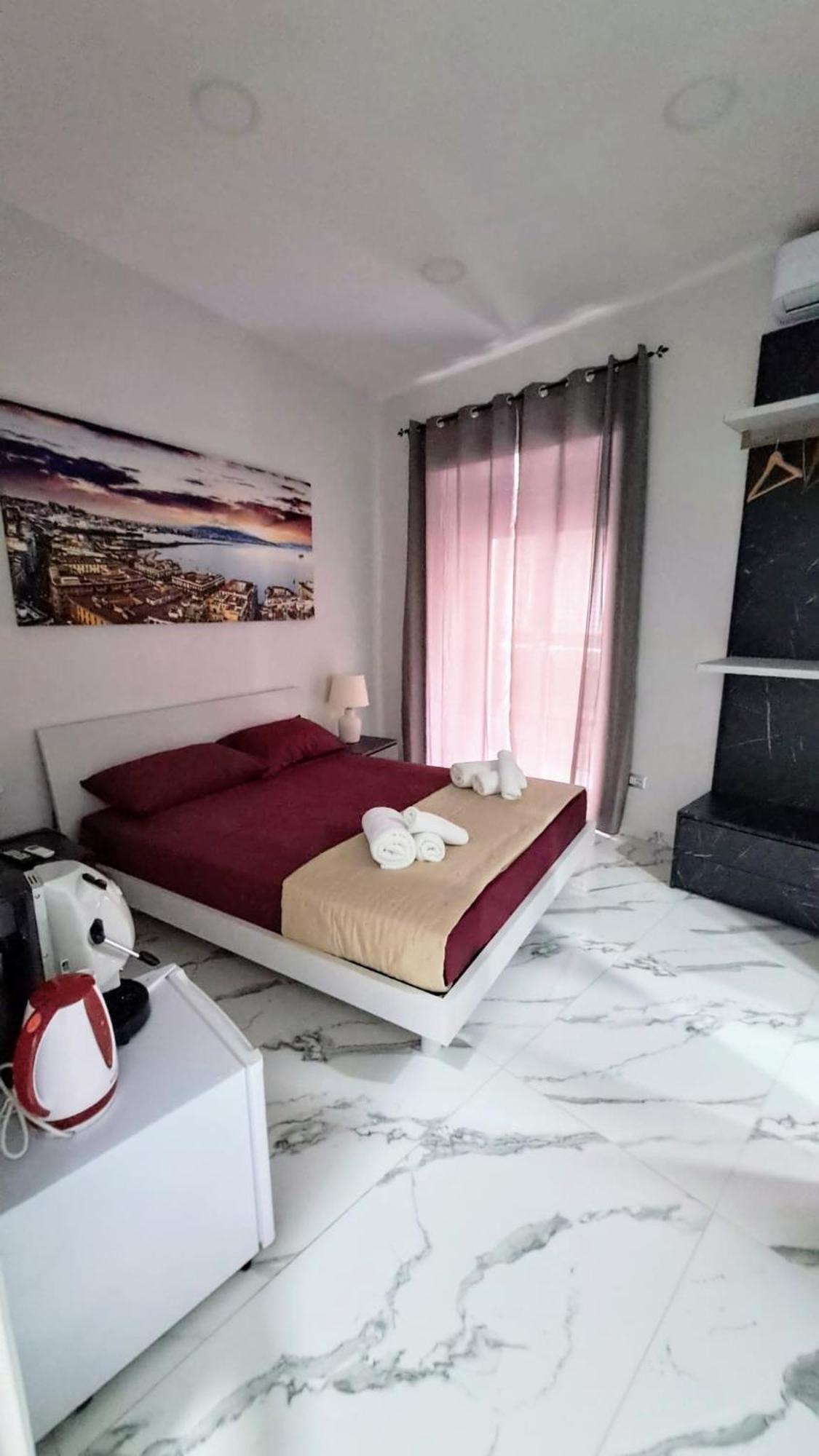 La Finestra Sul Borgo Hotell Napoli Eksteriør bilde