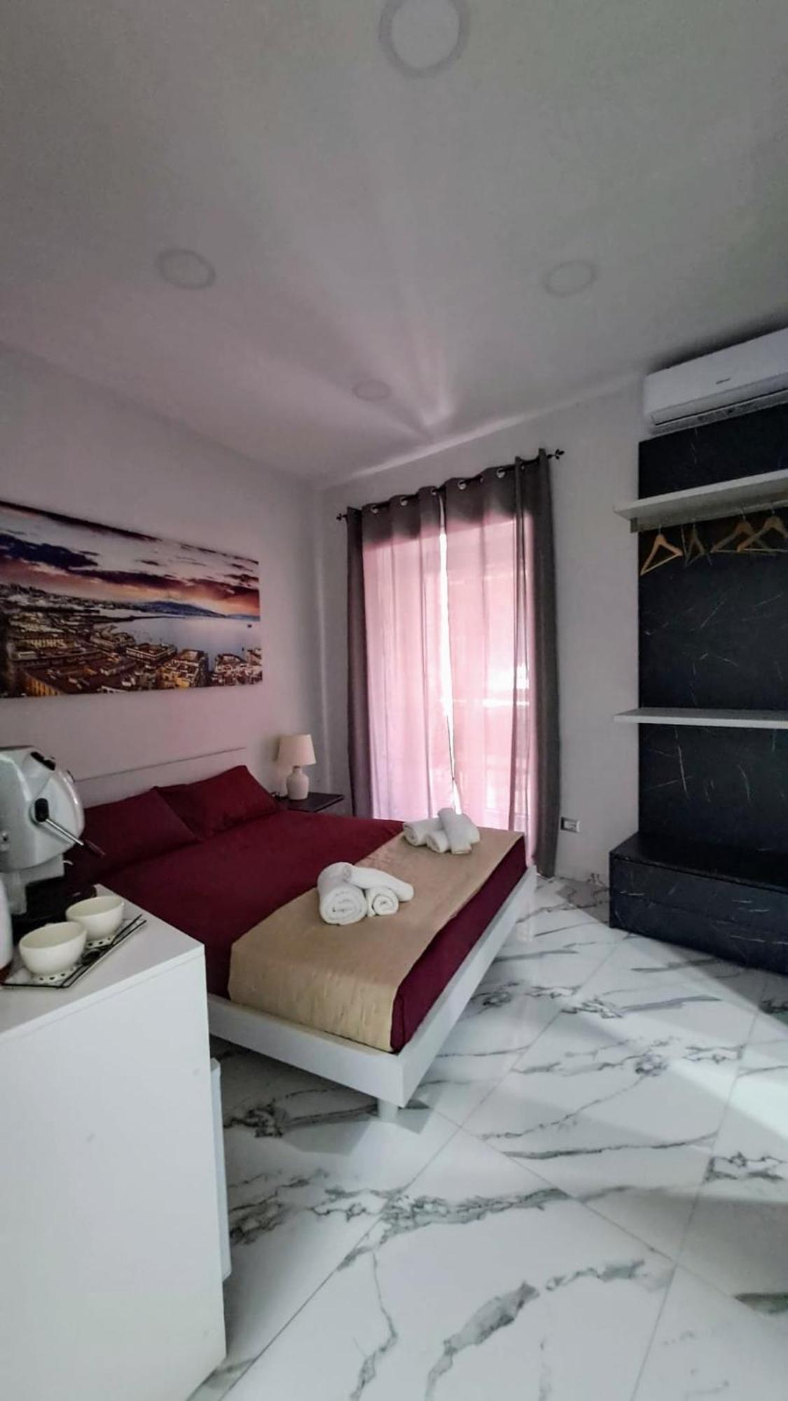 La Finestra Sul Borgo Hotell Napoli Eksteriør bilde